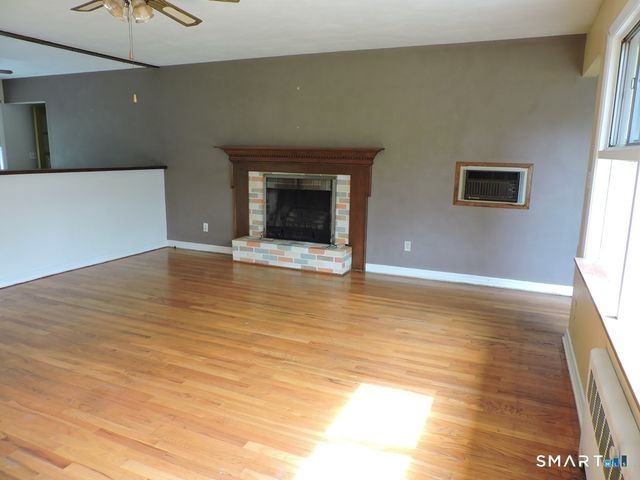 92 Vernon Street, Manchester, CT 06042