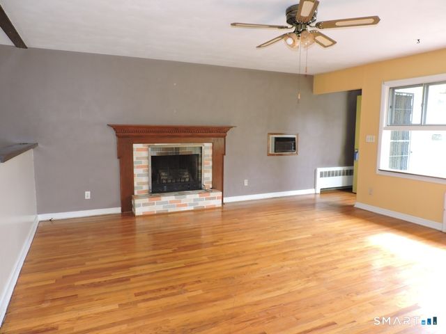 92 Vernon Street, Manchester, CT 06042