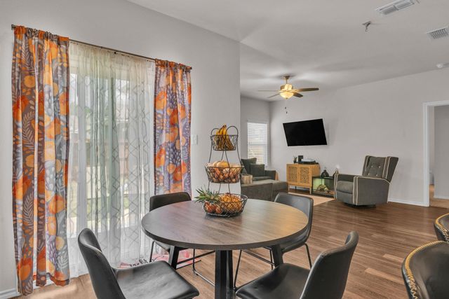 1105 Candice Dr, Whitehouse, TX 75791