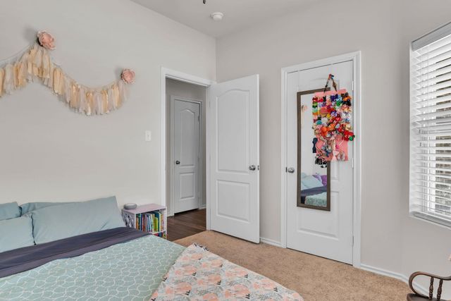 1105 Candice Dr, Whitehouse, TX 75791