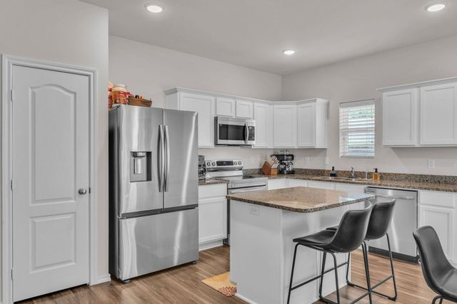 1105 Candice Dr, Whitehouse, TX 75791