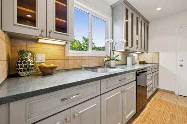 1140 Harbor Boulevard, Belmont, CA 94002