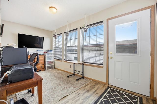 328 30th Street N, Moorhead, MN 56560