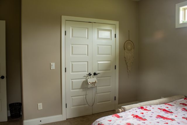758 Waldron Rd, La Vergne, TN 37086