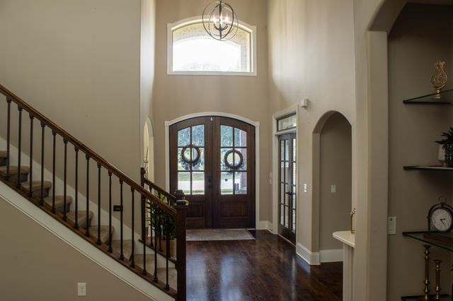 758 Waldron Rd, La Vergne, TN 37086