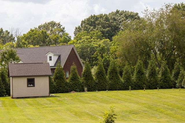 758 Waldron Rd, La Vergne, TN 37086