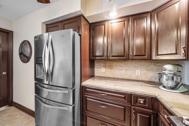 111 Yacht Club Way 108, Hypoluxo, FL 33462