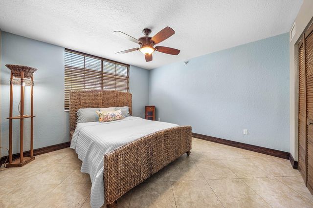 111 Yacht Club Way 108, Hypoluxo, FL 33462
