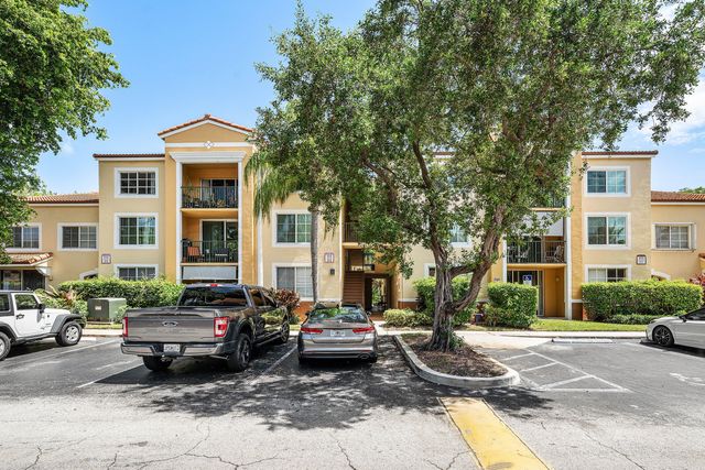 111 Yacht Club Way 108, Hypoluxo, FL 33462
