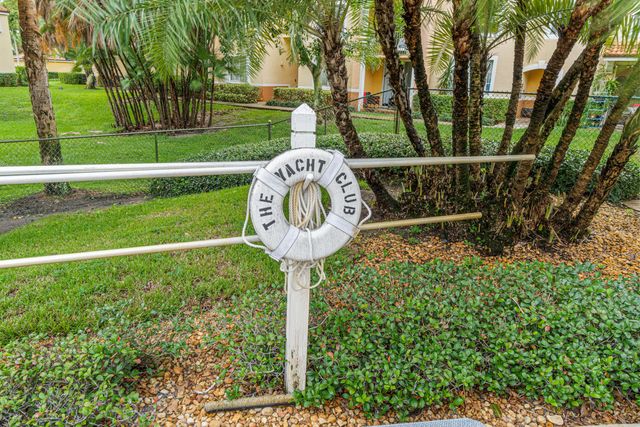 111 Yacht Club Way 108, Hypoluxo, FL 33462