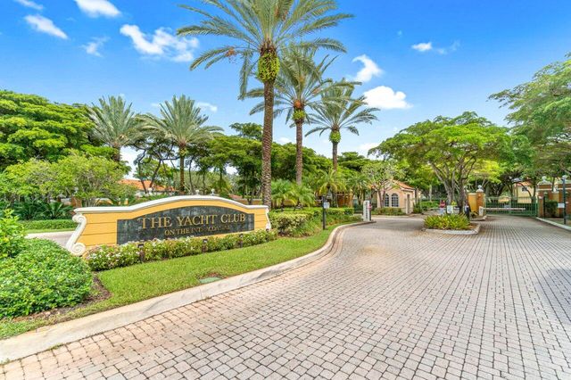 111 Yacht Club Way 108, Hypoluxo, FL 33462