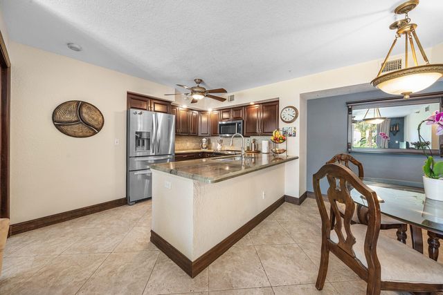 111 Yacht Club Way 108, Hypoluxo, FL 33462