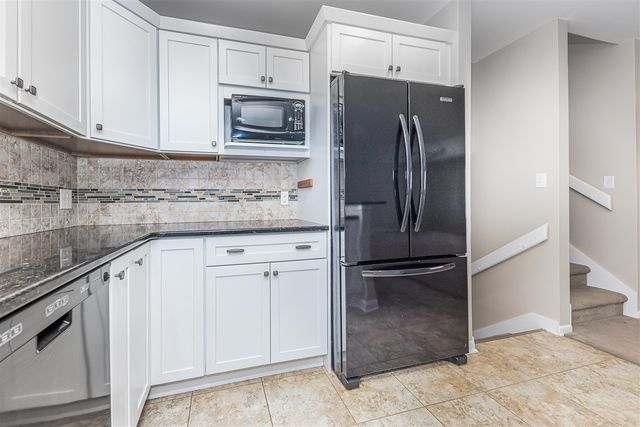 51 Chestnut Drive, Chelsea, MI 48118