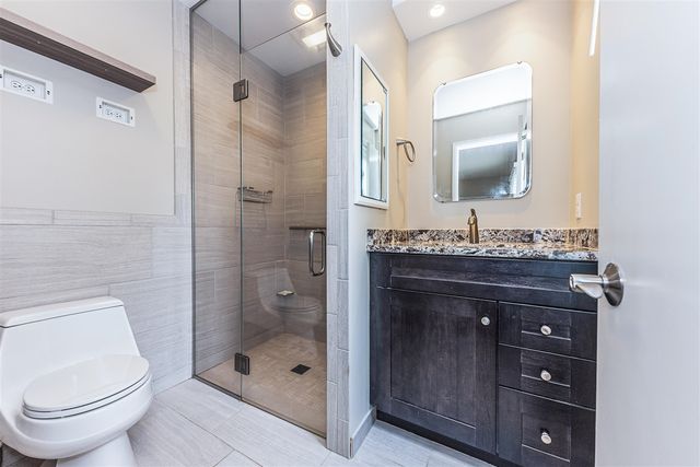 51 Chestnut Drive, Chelsea, MI 48118