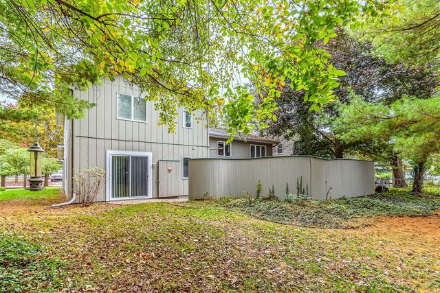 51 Chestnut Drive, Chelsea, MI 48118