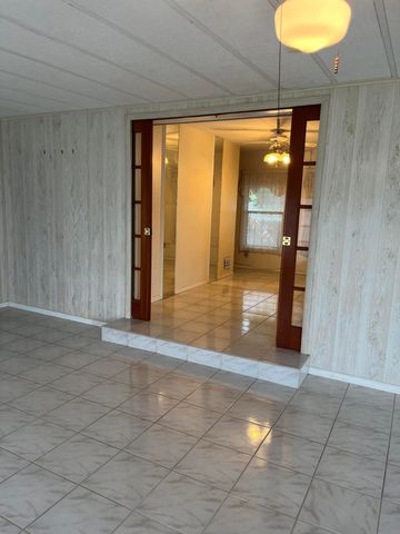 55 Tarpon Basin Drive, Key Largo, FL 33037