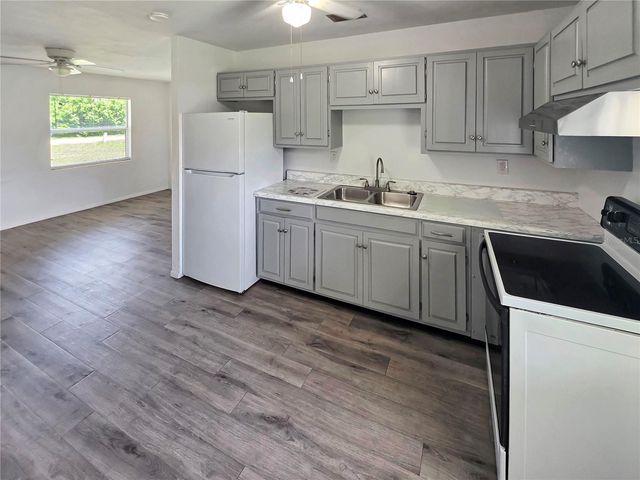 185 E LAKE MARY AVENUE, Lake Mary, FL 32746