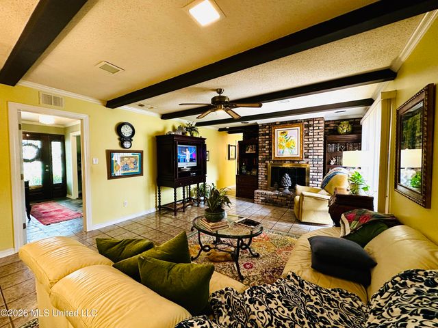 1007 Westwood Street, Pascagoula, MS 39567