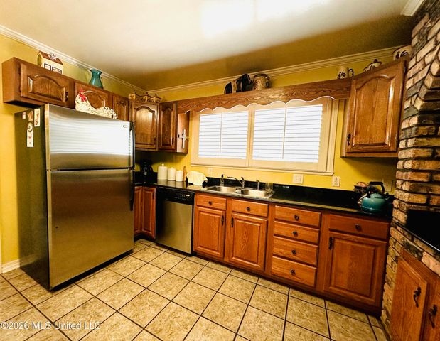 1007 Westwood Street, Pascagoula, MS 39567