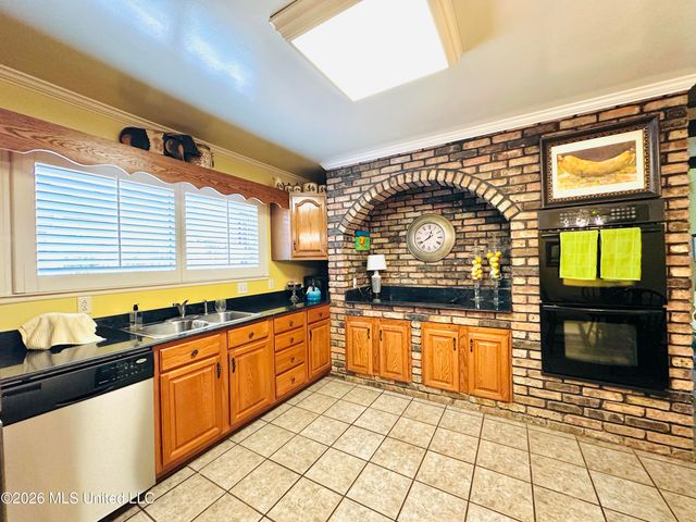 1007 Westwood Street, Pascagoula, MS 39567