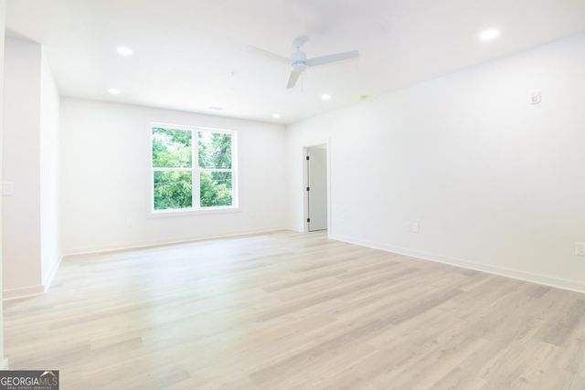 240 Martha Drive 140, Athens, GA 30606
