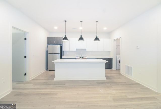 240 Martha Drive 140, Athens, GA 30606