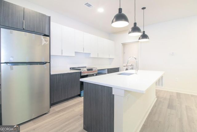 240 Martha Drive 140, Athens, GA 30606
