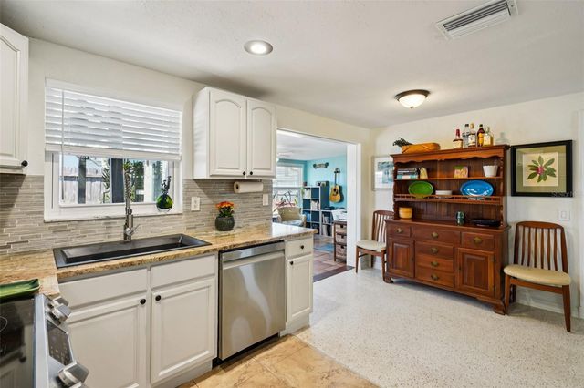 4201 BEACON SQUARE DRIVE, Holiday, FL 34691