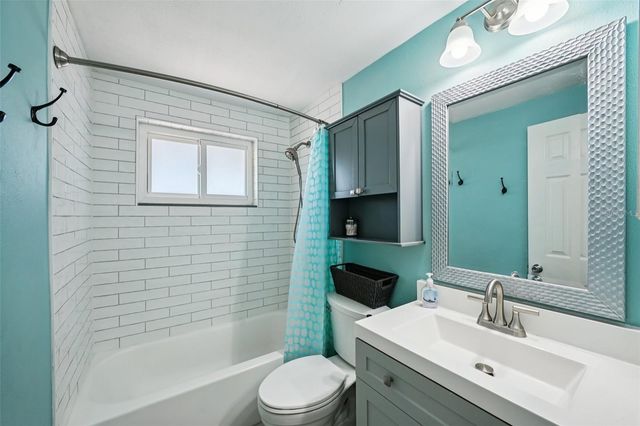 4201 BEACON SQUARE DRIVE, Holiday, FL 34691