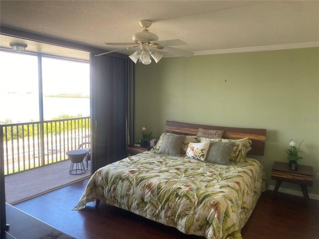7100 SUNSHINE SKYWAY LANE S 906, St Petersburg, FL 33711