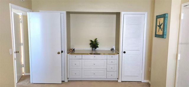 7100 SUNSHINE SKYWAY LANE S 906, St Petersburg, FL 33711