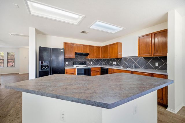 11112 Chatam Berry LN, Austin, TX 78748