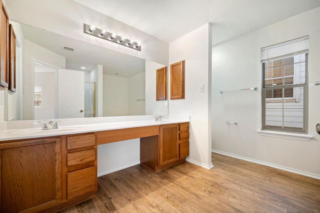 11112 Chatam Berry LN, Austin, TX 78748