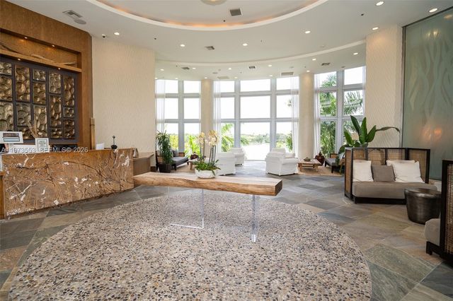 2641 N Flamingo Rd 1603N, Sunrise, FL 33323