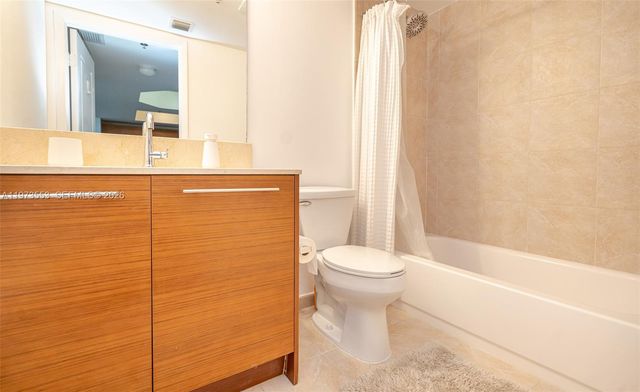 2641 N Flamingo Rd 1603N, Sunrise, FL 33323