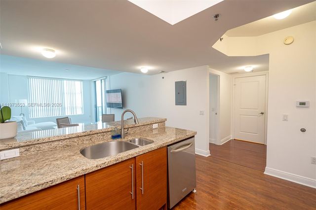 2641 N Flamingo Rd 1603N, Sunrise, FL 33323