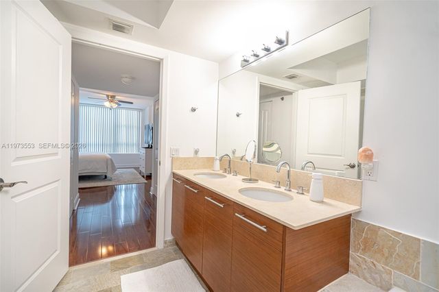 2641 N Flamingo Rd 1603N, Sunrise, FL 33323