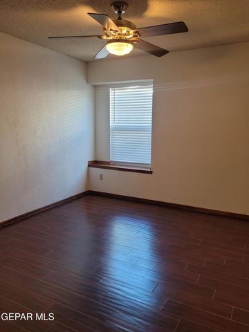 685 Bluff Canyon, El Paso, TX 79912