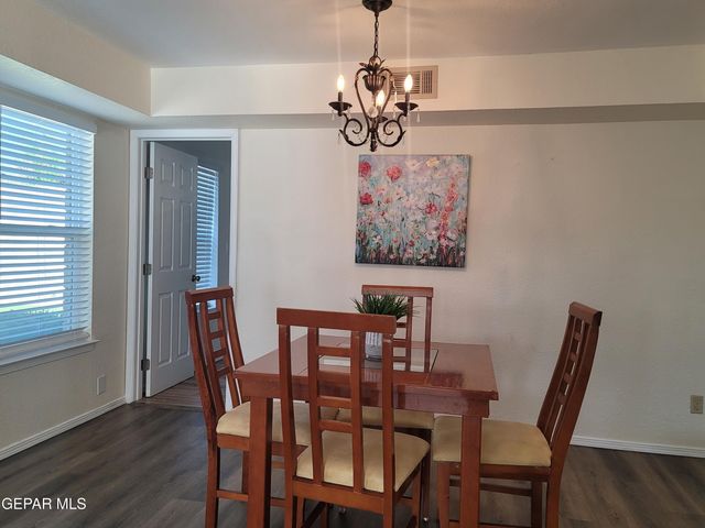 685 Bluff Canyon, El Paso, TX 79912