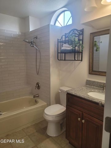 685 Bluff Canyon, El Paso, TX 79912