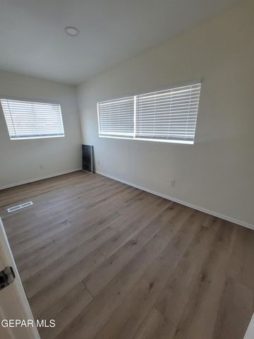 685 Bluff Canyon, El Paso, TX 79912