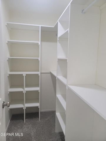 685 Bluff Canyon, El Paso, TX 79912