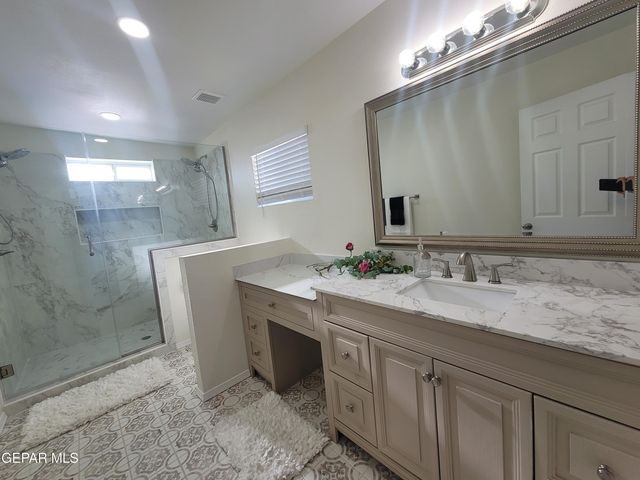 685 Bluff Canyon, El Paso, TX 79912