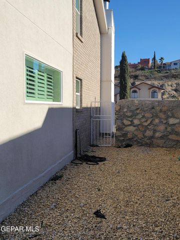 685 Bluff Canyon, El Paso, TX 79912