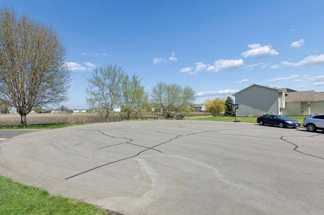 7823 Lamont Avenue NE, Otsego, MN 55301