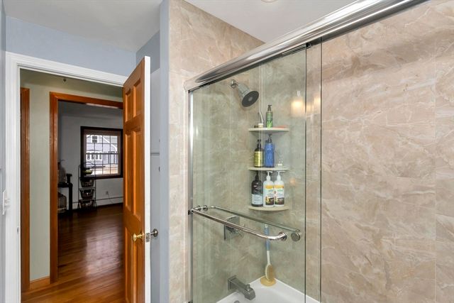 47 Roberta Cir, Agawam, MA 01001