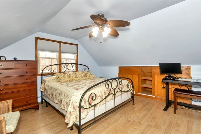 47 Roberta Cir, Agawam, MA 01001