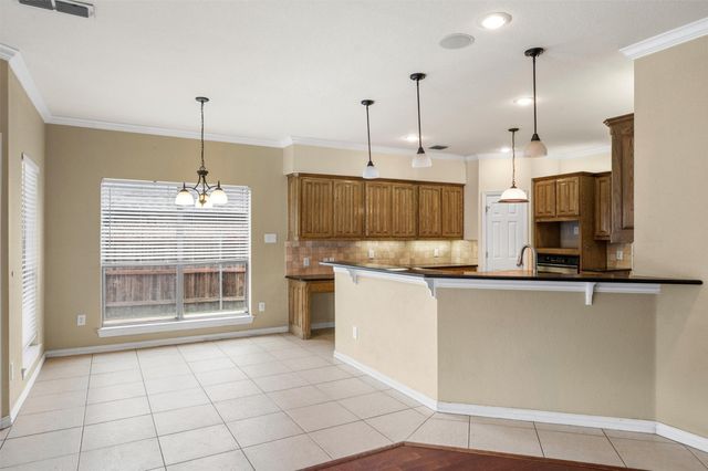 7020 Ridge Crest Drive, North Richland Hills, TX 76182