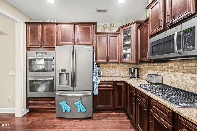 225 Summit Overlook Drive, Clayton, NC 27527