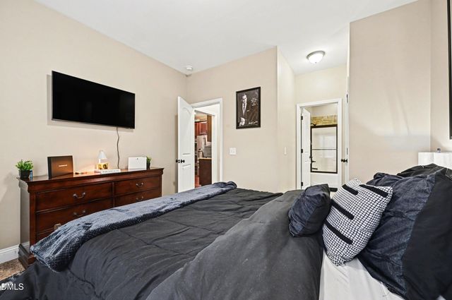 225 Summit Overlook Drive, Clayton, NC 27527